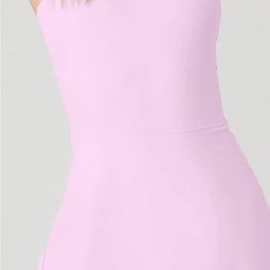 Alo yoga alosoft courtside tennis dress in sugar plum pink size small